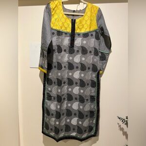 Kruti long style yellow black pattern